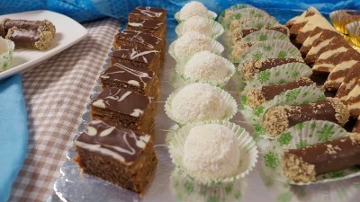 6 vrsta sitnih kolača od jedne smese: Savršen trik za bogatu trpezu uz minimalan trud