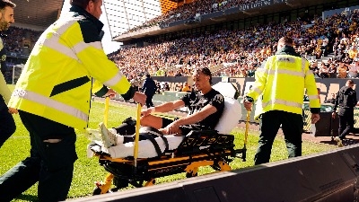 Ne zna se kome je teže, Totenhemu ili Holandiji - Simons završio sezonu zbog teške povrede