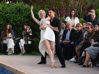 Veče glamura u Tolstojevoj: Revija Sassy La Femme 