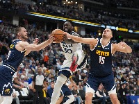 (VIDEO) Ova scena obilazi planetu: Pogledajte šta je Jokić uradio na kraju utakmice, igračima Minesote ništa nije bilo jasno