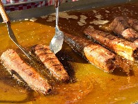 TRIK KOJI MENJA SVE: Uz ovaj sastojak pržena riba postaje hrskava, a ne upija ni kap ulja