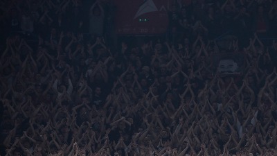 Haos na derbiju: Napadnut član UO Crvene zvezde, dobio udarce po glavi?