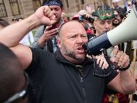 "Tramp je bolestan, IMA PROBLEMA SA SRCEM I MOZGOM"