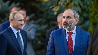 ZNA ŠTA SU NOVINARI Premijer Jermenije NALJUTIO Putina