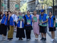 „IZA PRSLUKA STOJI ŽIVOT: Priče prodavaca "Lice ulice“