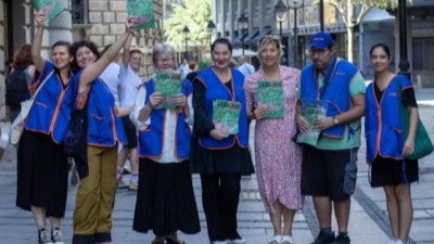 „IZA PRSLUKA STOJI ŽIVOT: Priče prodavaca "Lice ulice“