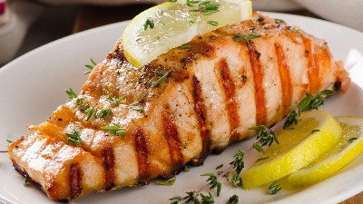 Brzi losos za posnu večeru: gotov za 15 minuta, a pun ukusa