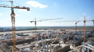 Brojke su neumoljive - građevinski kranovi na sve strane po Srbiji i Beogradu?