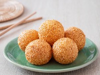 Posne kuglice sa susamom gotove za tili čas: Nestaju sa stola dok se okrenete