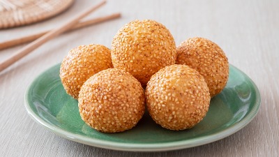 Posne kuglice sa susamom gotove za tili čas: Nestaju sa stola dok se okrenete