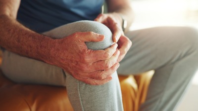 Bole vas kosti i stalno ste iscrpljeni? Ovo je znak da vam telo vapi za ključnim mineralom