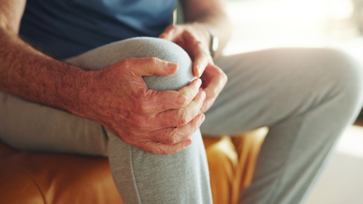 Bole vas kosti i stalno ste iscrpljeni? Ovo je znak da vam telo vapi za ključnim mineralom