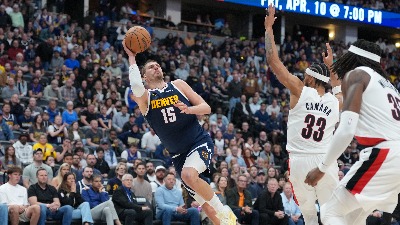 Novi strašan tripl-dabl Nikole Jokića: Denver stigao minus 18, pa srušio Portland u produžetku (VIDEO)