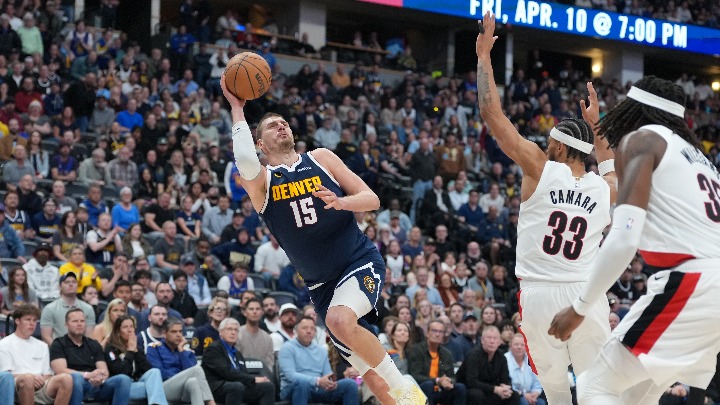 Novi strašan tripl-dabl Nikole Jokića: Denver stigao minus 18, pa srušio Portland u produžetku (VIDEO)