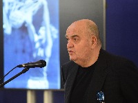 Oglasio se Obradović o Vujoševiću: Oblikovao me kao čoveka, uveo me u svet umetnosti