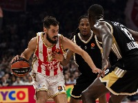 Uvrede i zvižduci: Pogledajte kako je Nikola Kalinić ispraćen iz dvorane u Čajetini (VIDEO)