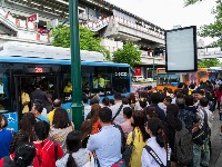 Pevačica zbog traume 30 godina nije ušla u gradski prevoz: Auto je kupila već sa 18 godina, samo da ne ide autobusom