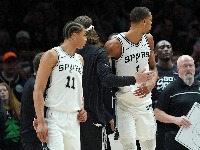 Skandal u NBA ligi - Vembanjama isključen zbog divljačkog udarca (VIDEO)