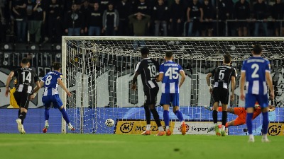 Sudijska komisija bez dileme: Bio je penal za OFK Beograd protiv Partizana (VIDEO)