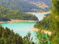 Ovo jezero mnogi nazivaju „Srpsko more“: Tirkizna voda, divlje plaže i pogledi koji ostavljaju bez daha