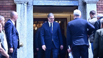 Vučić, Danilović, Terzić, Čović, Vučelić, Petrić - evo ko je sve došao na sahranu Vladimira Cvetkovića (FOTO/VIDEO)