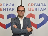 Šindić (SRCE): Zločin u Ribnikaru nas je sve obeležio, ali nas je ponašanje vlasti trajno ponizilo