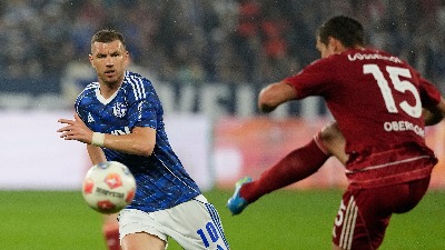 Šalke se vratio u Bundesligu! Slavilo se uz Halida (VIDEO)