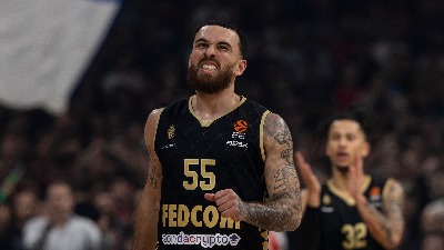 Zvezda Evrolige preko društvene mreže saznala jako bitnu stvar: Džejms šokiran objavom
