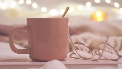 Zaboravite na nesanicu: Ovaj večernji napitak „gasi“ misli i uvodi vas u dubok san za 15 minuta