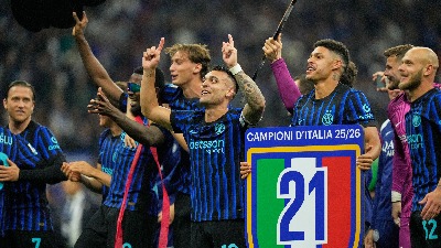 Inter je ponovo šampion Italije: Trofej i u rukama Aleksandra Kolarova