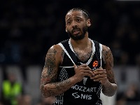 OTKRIVAMO Evo kako je Karlik Džons izbegao robiju i koliko je novca morao da plati