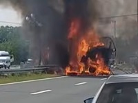VOZAČ IZGOREO U KABINI KAMIONA?! Stravična nesreća u Hrvatskoj, region obilazi stravičan snimak buktinje (VIDEO)