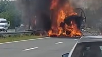 VOZAČ IZGOREO U KABINI KAMIONA?! Stravična nesreća u Hrvatskoj, region obilazi stravičan snimak buktinje (VIDEO)