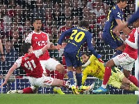 Arsenal prvi finalista Lige šampiona! Saka odveo "tobdžije" u Budimpeštu, Čolu nije prošao "autobus" (VIDEO)