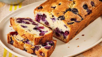 Sočni kolač sa borovnicama: Najbolji recept za mekan i vazdušast desert