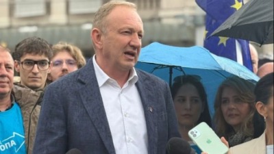 Đilas: Vučić ne želi Srbiju u EU jer tamo ne može da napravi lažnu Evropu