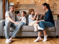 Psiholozi tvrde da ovih 8 staromodnih pravila pravi emocionalno stabilnu decu