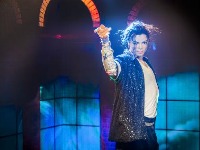 Biografski haos: Film o Majklu Džeksonu pre premijere izazvao skandal, cenzuru i porodični rat