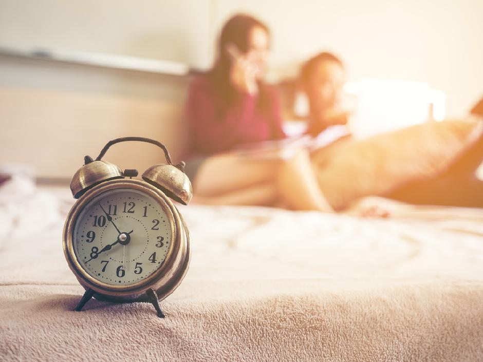Ljubavna Satnica Sta Tacno Znaci Kad Ugledate 00 00 09 09 12 12 Ljubav I Seks Direktno