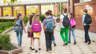 Upis prvaka počinje 1. aprila: Kako roditelji da zakažu testiranje?