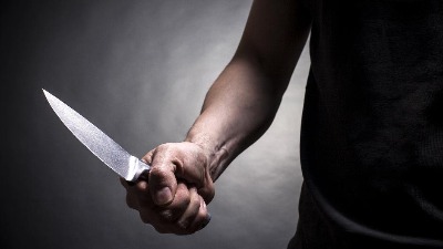 UŽAS u centru Beograda: Izboden mladić ispred KST-a