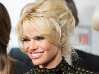 Snima se nova verzija "Čuvara plaže": Ova glumica će zameniti Pamelu Anderson