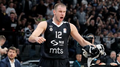 Veličković se prisetio emocija koje je doživljavao u Partizanu, pa potom priznao: "Sigurno sam preterao"