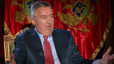 MILO ĐUKANOVIĆ: Ne upravljam partijom, tu neistinu plasira BIA