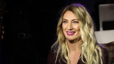 Ana Stanić o detinjstvu: Svaka zgrada je imala svog kriminalca Ana Stanić o detinjstvu: Svaka zgrada je imala svog kriminalca