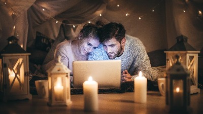 Kažu da je ovo NAJGORI božićni film svih vremena - da li se slažete? (VIDEO) 