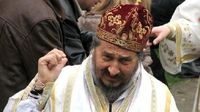 Vladika Atanasije u bolnici, pozitivan na koronu Vladika Atanasije u bolnici, pozitivan na koronu