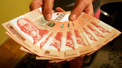 Danas od države po 7.000 dinara za 600.000 ljudi