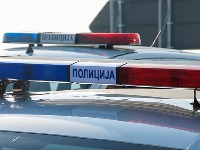 Sudar na Pupinovom mostu: Kamion se "zakucao" u auto, saobraćaj otežan (FOTO)