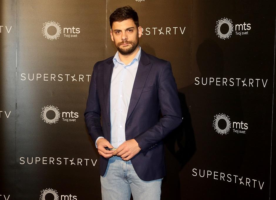 Presladak Glumac Objavio Sliku Iz Detinjstva Poznati Direktno